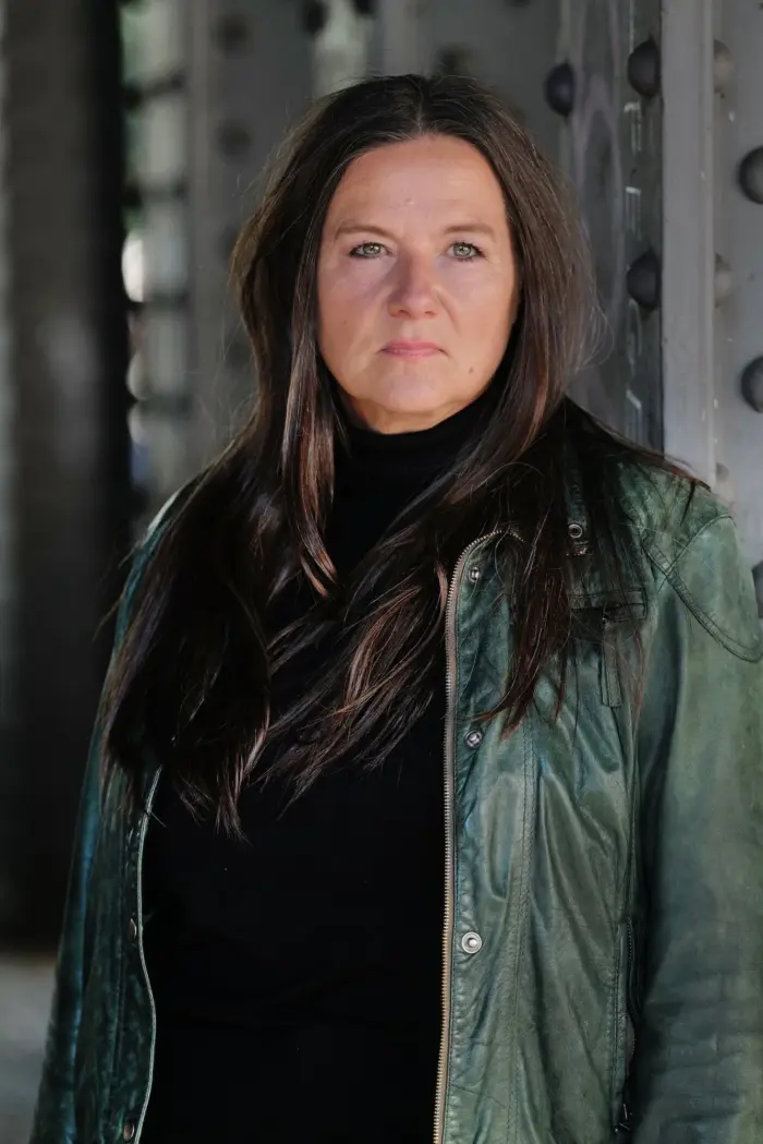 Anne-Kathrin Gummich – Mirjam Knickriem